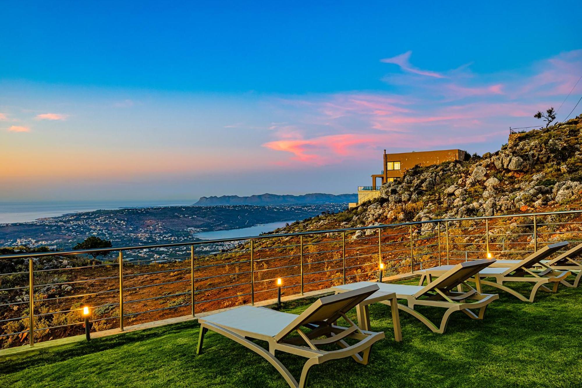 Villaer Mari Chania, With Private Ecologic Pool And Amazing View! *