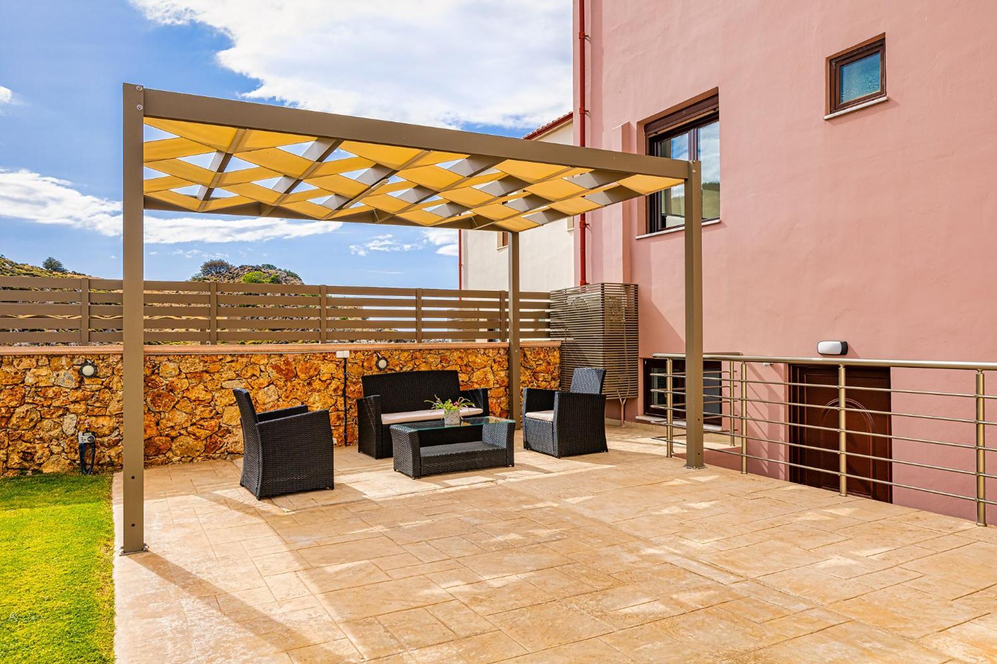 Villaer Mari Chania, With Private Ecologic Pool And Amazing View! *