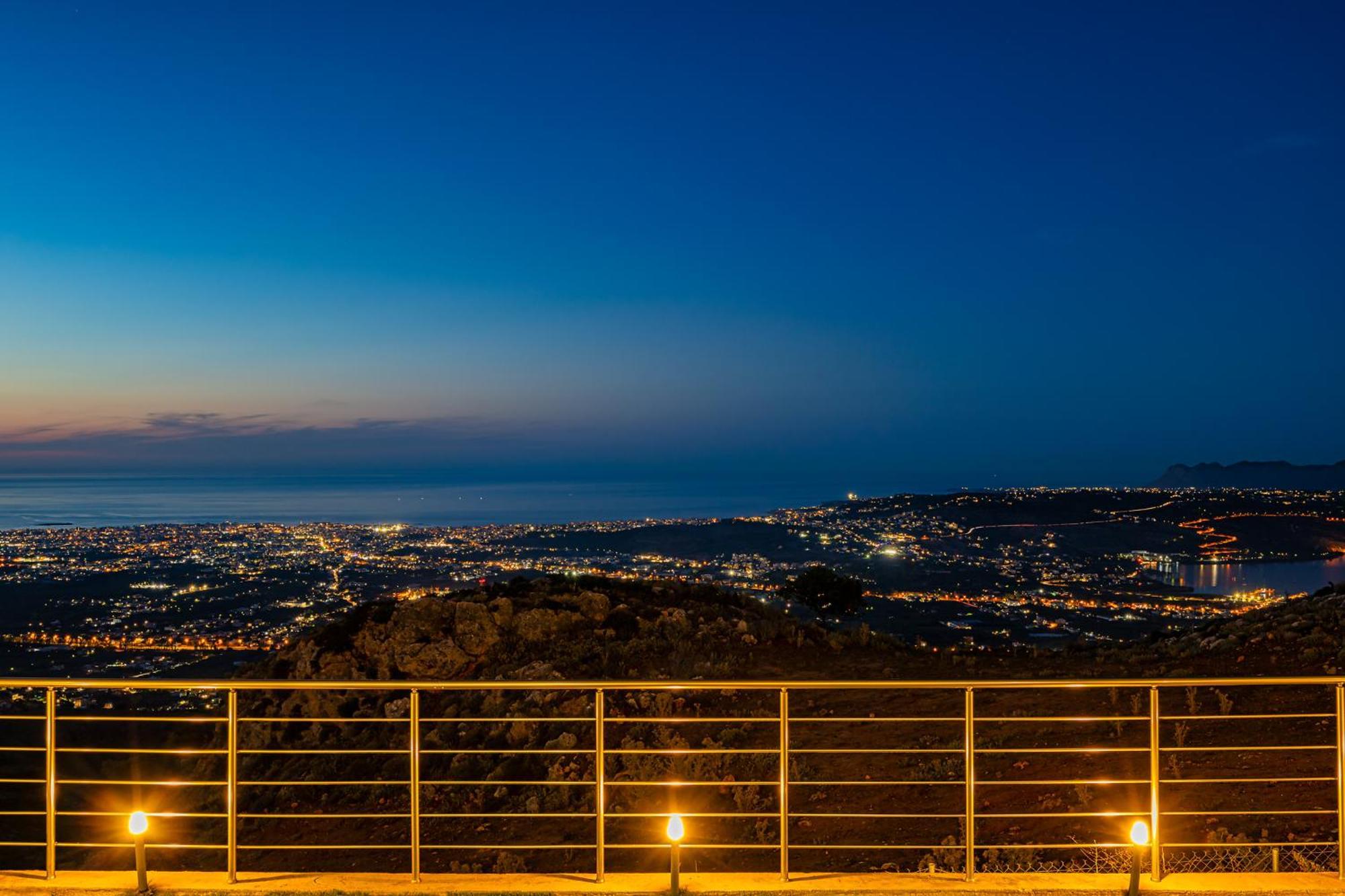 Mari Chania, With Private Ecologic Pool And Amazing View! Villaer