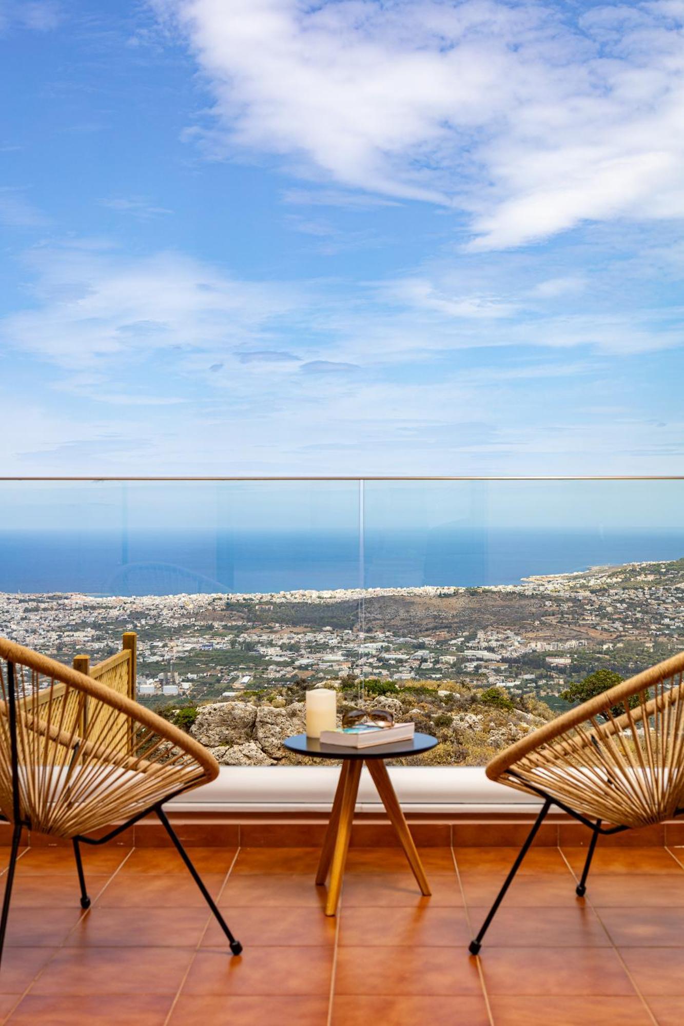 Mari Chania, With Private Ecologic Pool And Amazing View! Villaer