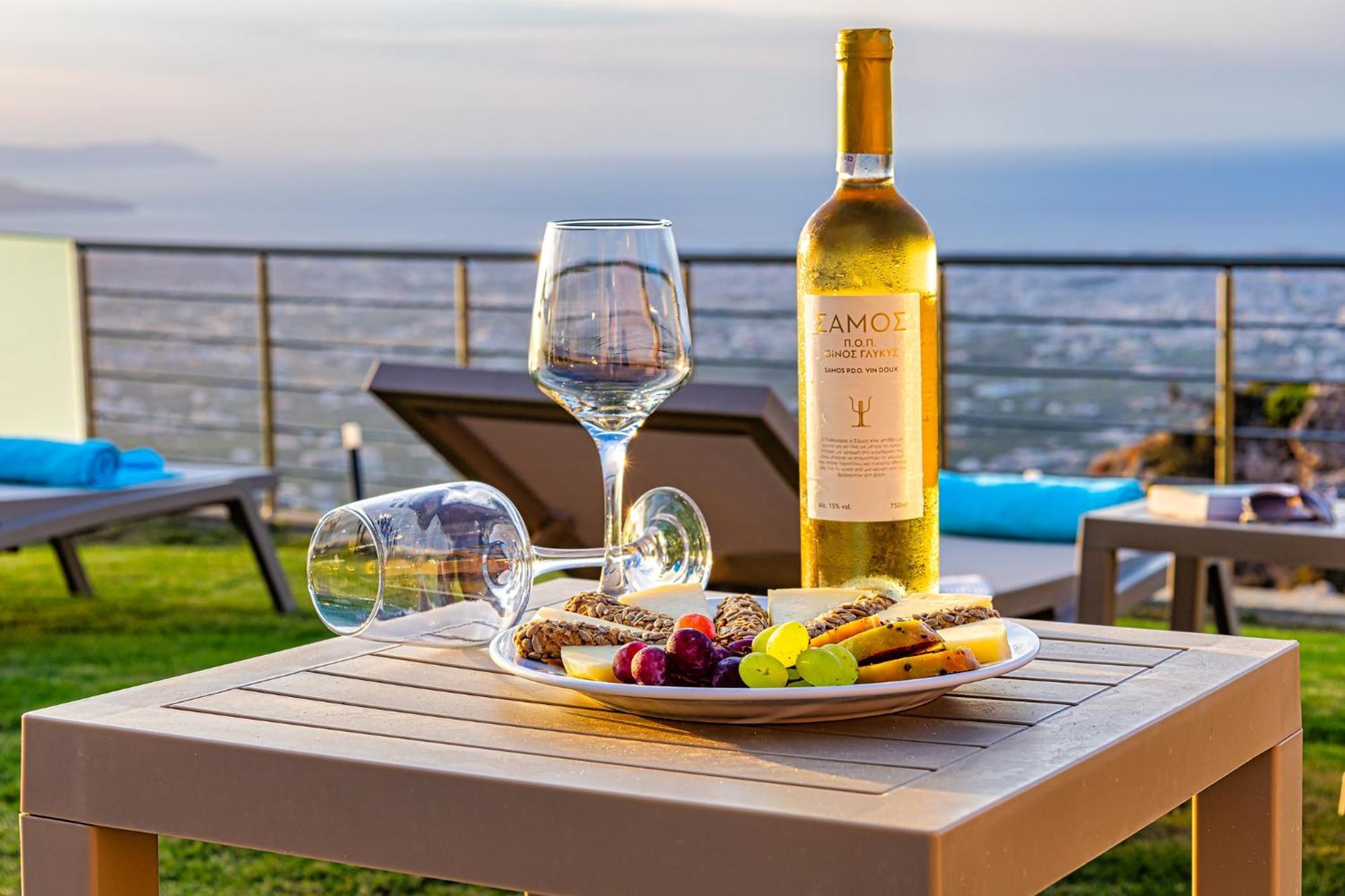 Villaer Mari Chania, With Private Ecologic Pool And Amazing View! *